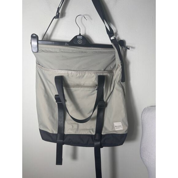 Lululemon Patch Logo Yoga Mat Tote Bag in Raw Linen and Graphite 25K - Picture 1 of 6